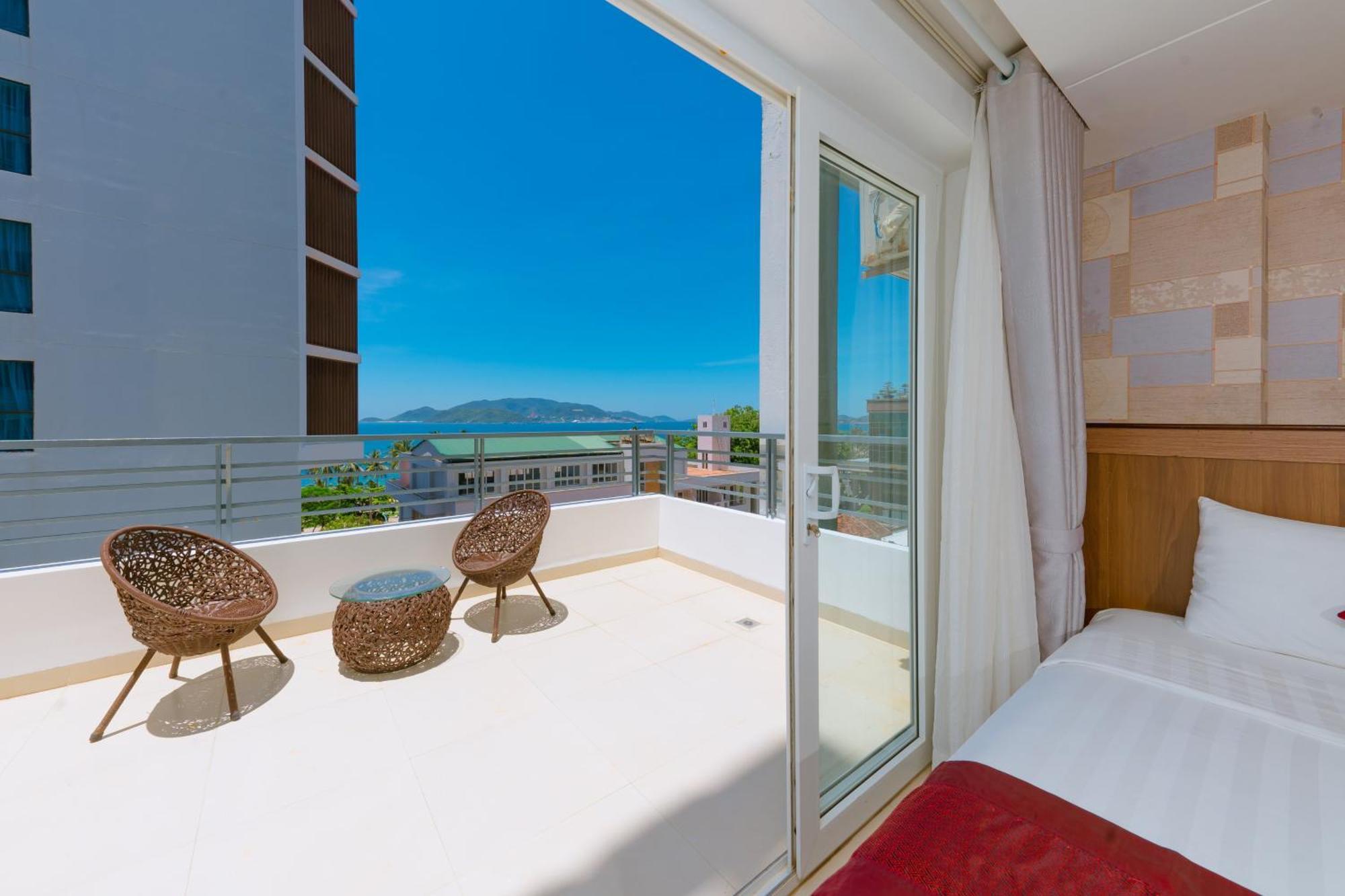 Dubai Nha Trang Hotel Managed By Ht Екстериор снимка